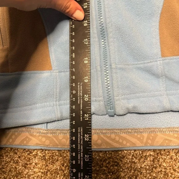 The North Face women’s XS Light Blue and Tan Jacket - Picture 11 of 15